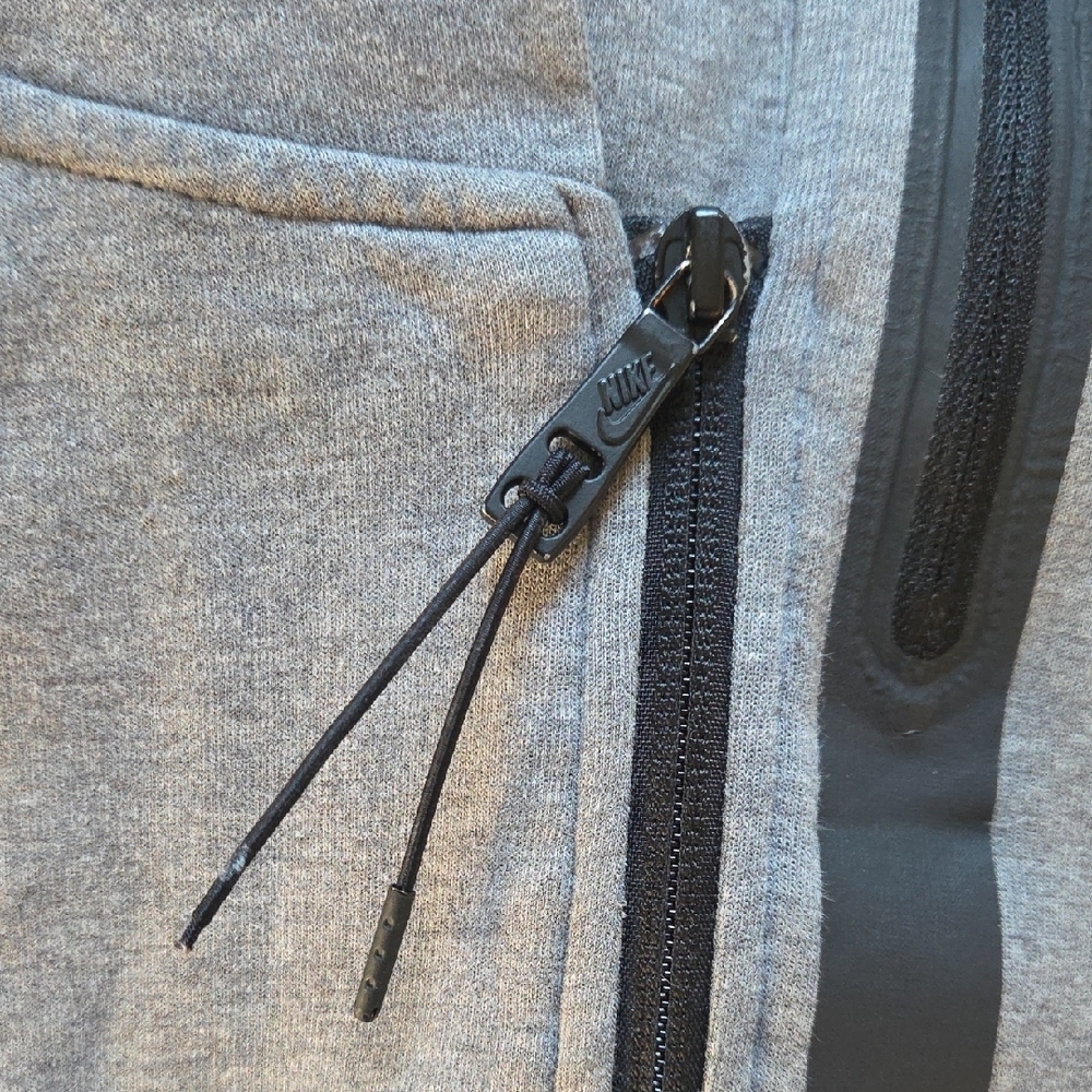 Nike Sportswear Tech Fleece Heather Grey Hooded Full-zip Vest - Size XL - Picture 8 of 12